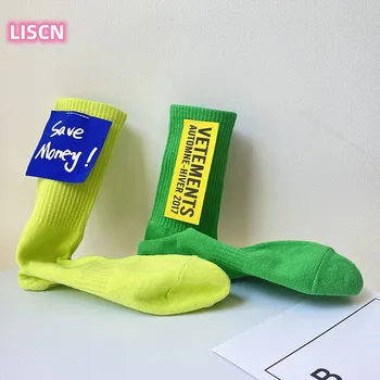 LISCNNew בד תווית מותג האופנה גרביים לילדים גודל Mid אביזרי ספורט גרביים קוריאנית מכתב שכותרתו גרבי כותנה ההגירה דיר